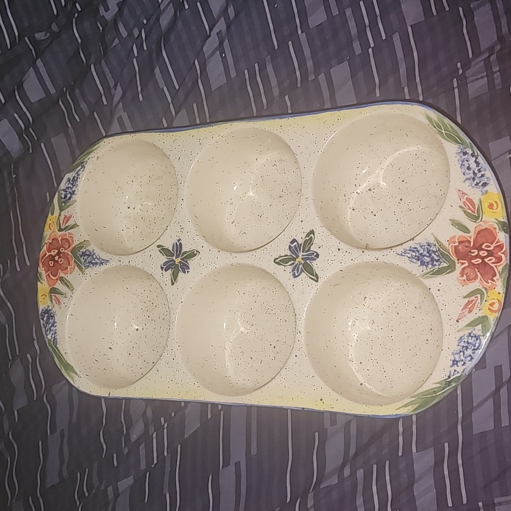 Julie Ueland Muffin Tray